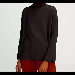 Lululemon Back in Action - Black Long Sleeve Shirt Nulu